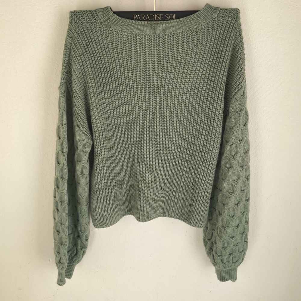 Sweater bundle - Picture 3 of 7